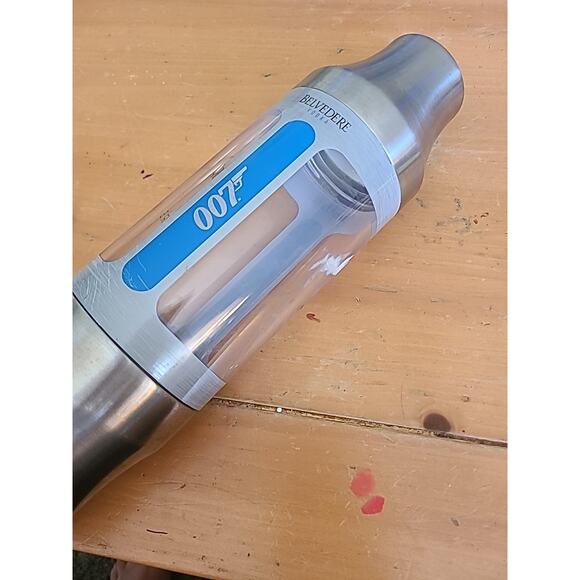 Belvedere Vodka 007 James Bond *Spectre* Cocktail Shaker for Your Bar 14.5” - Picture 2 of 7